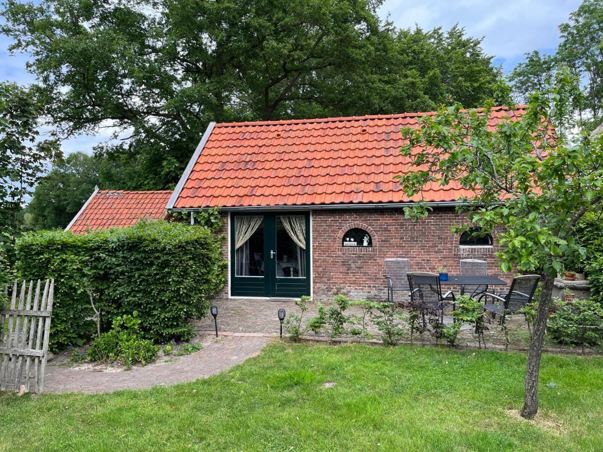 Landelijk Gelegen Huisje Op Erf Veeningen 외부 사진