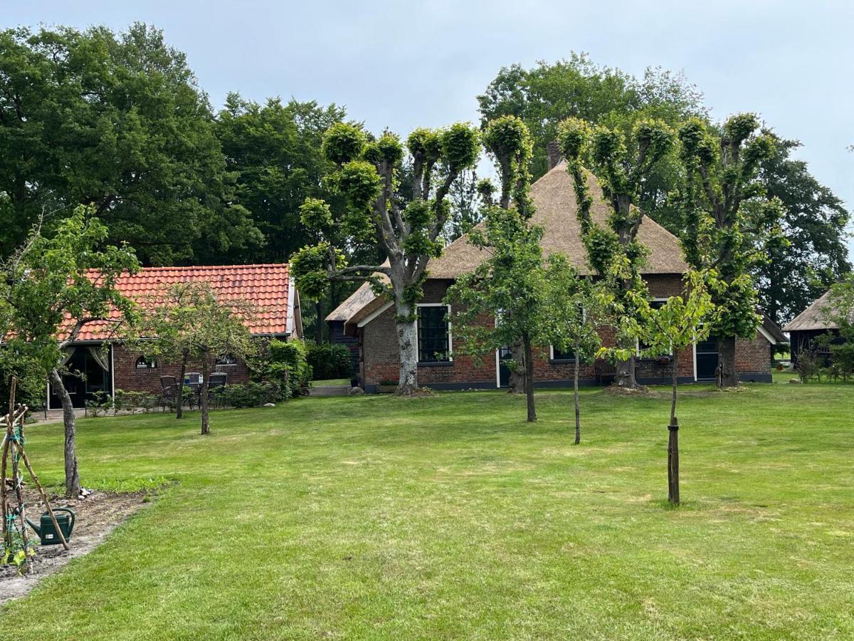 Landelijk Gelegen Huisje Op Erf Veeningen 외부 사진
